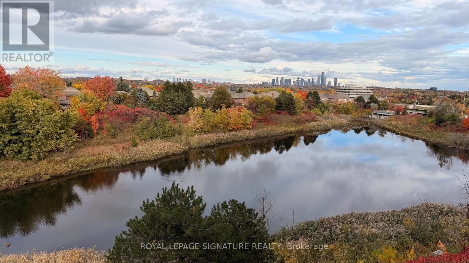 414 - 2495 Eglinton Avenue W, Mississauga, Ontario  L5M 2V8 - Photo 4 - W12488602