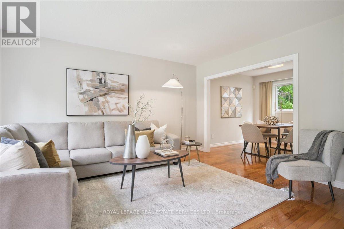 2340 Homelands Drive, Mississauga, Ontario  L5K 1G6 - Photo 6 - W12488616