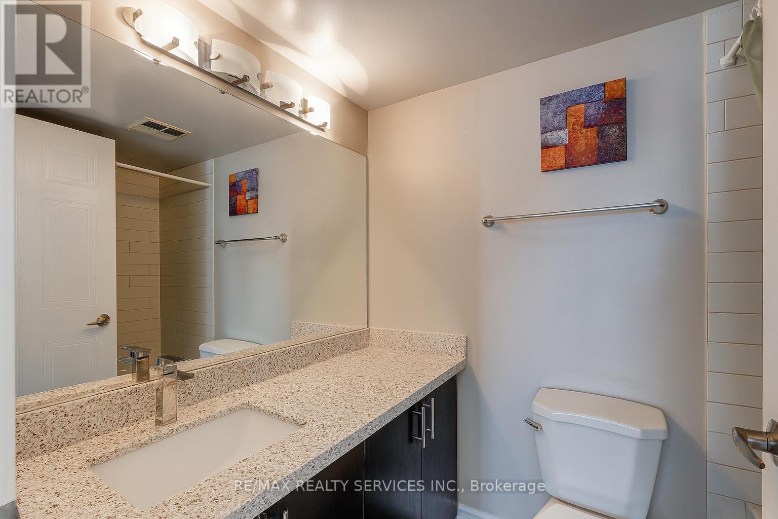 1107 - 350 Webb Drive, Mississauga, Ontario  L5B 3W4 - Photo 10 - W12488620