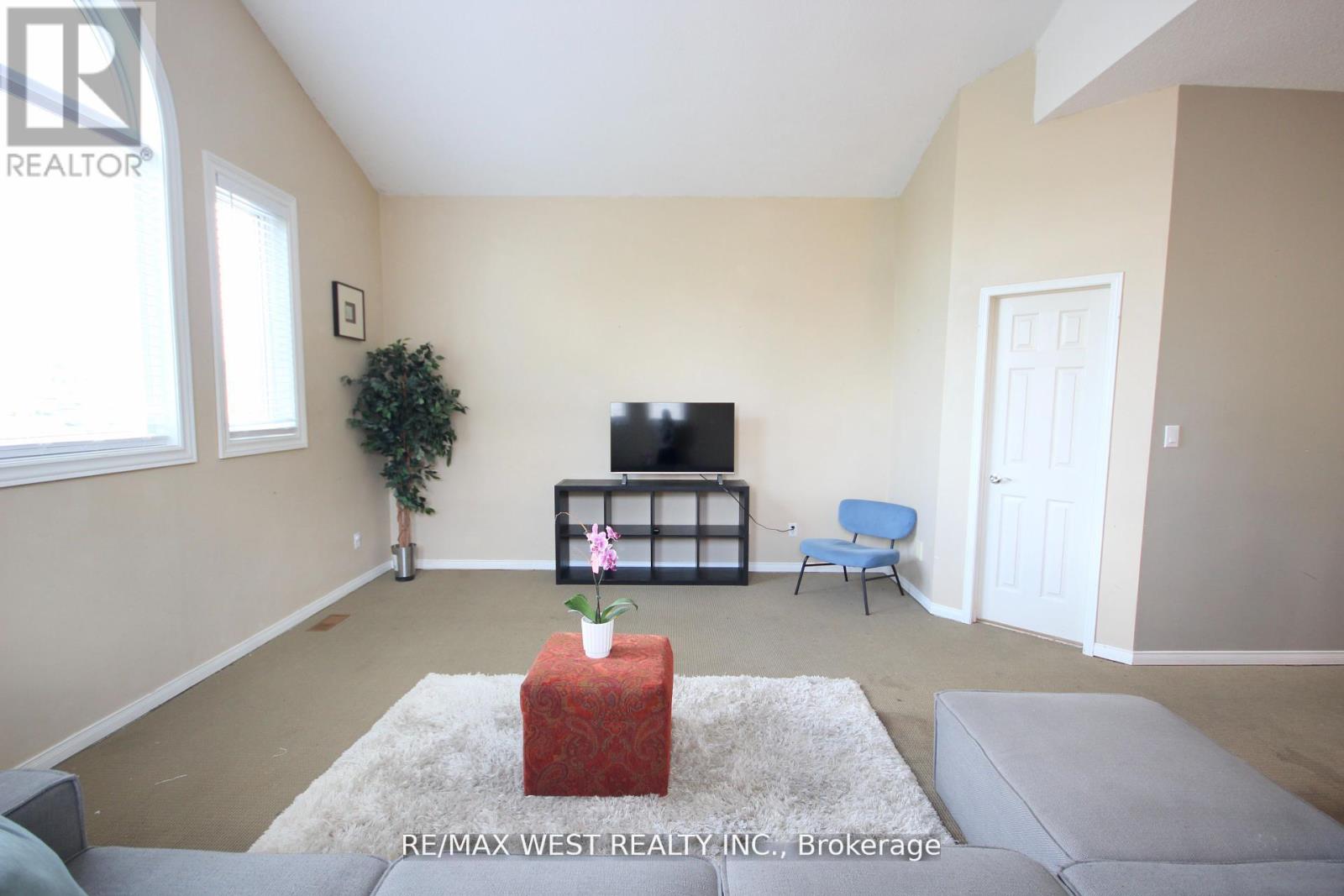 7374 Black Walnut Trail, Mississauga, Ontario  L5N 7L8 - Photo 27 - W12488624