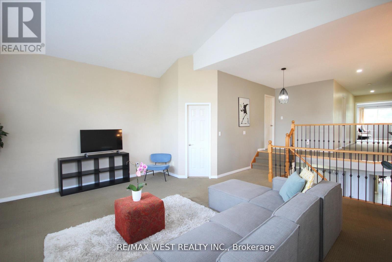 7374 Black Walnut Trail, Mississauga, Ontario  L5N 7L8 - Photo 28 - W12488624