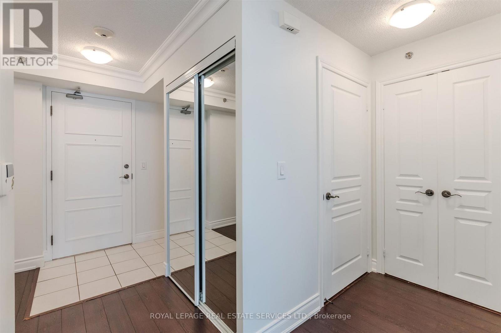 1109 - 3 Marine Parade Drive, Toronto, Ontario  M8V 3Z5 - Photo 3 - W12488630