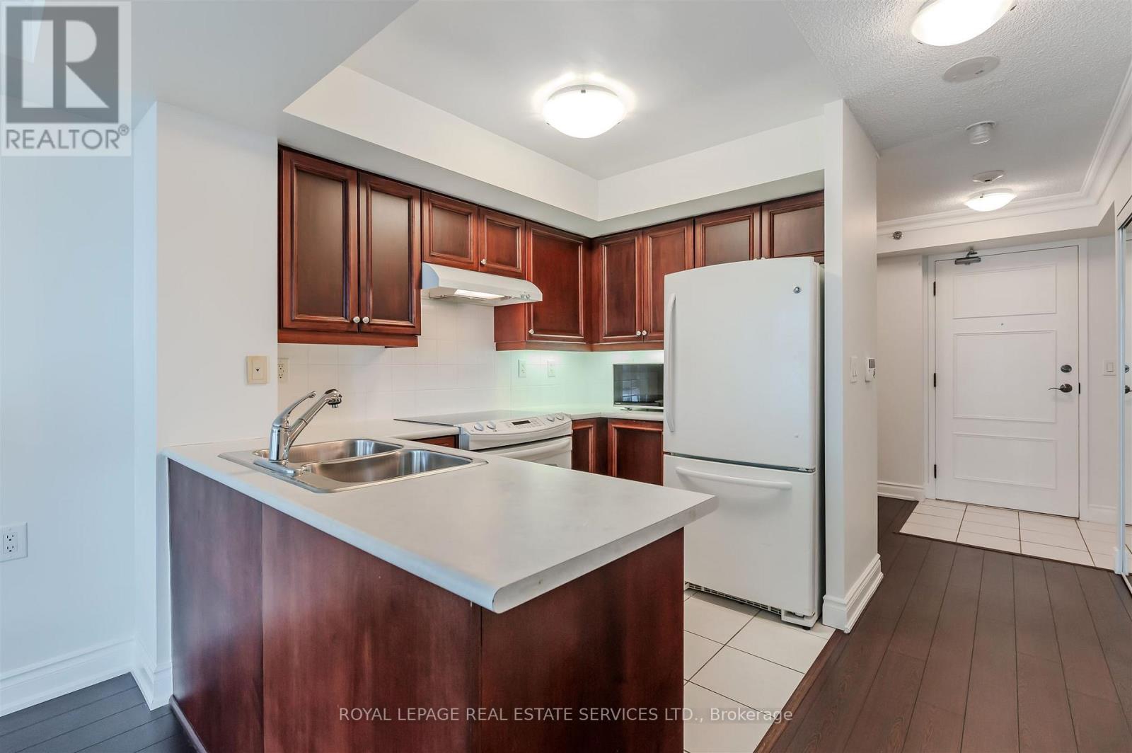 1109 - 3 Marine Parade Drive, Toronto, Ontario  M8V 3Z5 - Photo 7 - W12488630