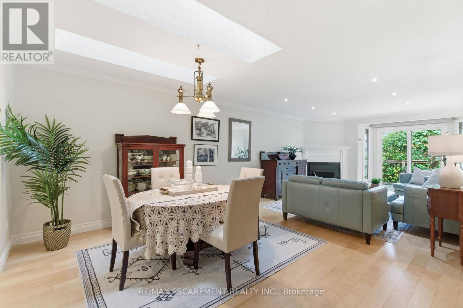 48 - 5255 Lakeshore Road, Burlington, Ontario  L7L 5X9 - Photo 12 - W12488638