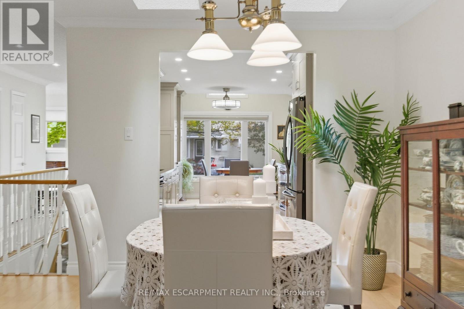 48 - 5255 Lakeshore Road, Burlington, Ontario  L7L 5X9 - Photo 13 - W12488638