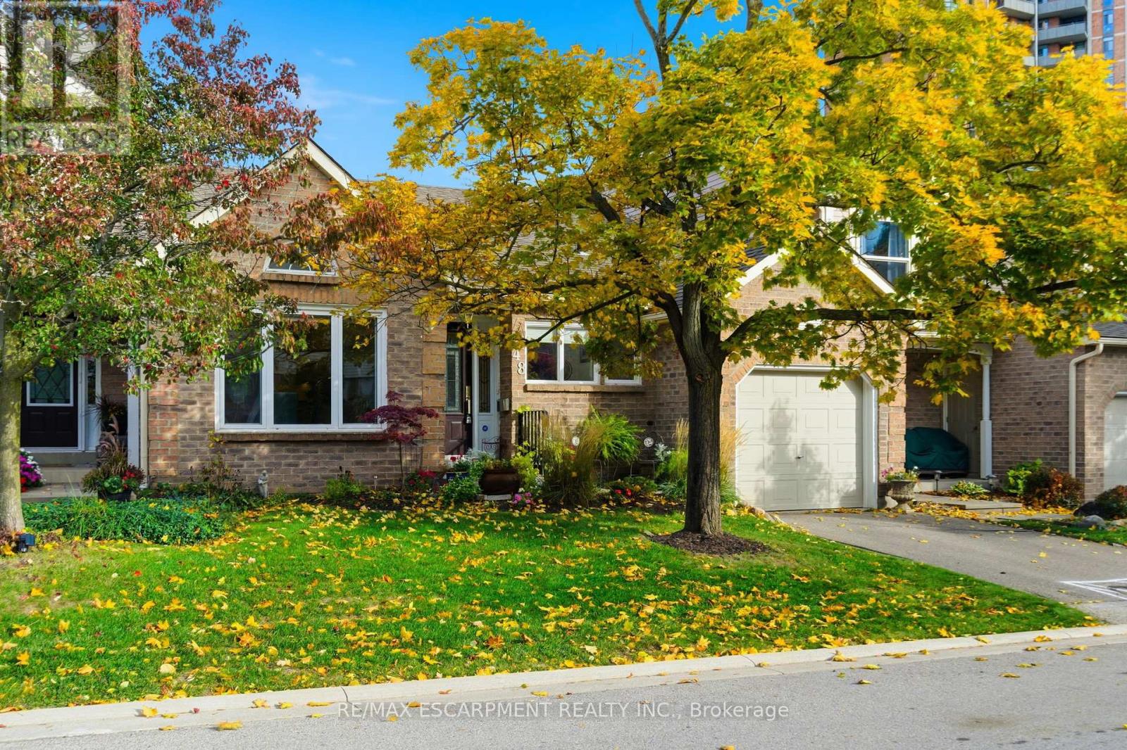 48 - 5255 Lakeshore Road, Burlington, Ontario  L7L 5X9 - Photo 2 - W12488638