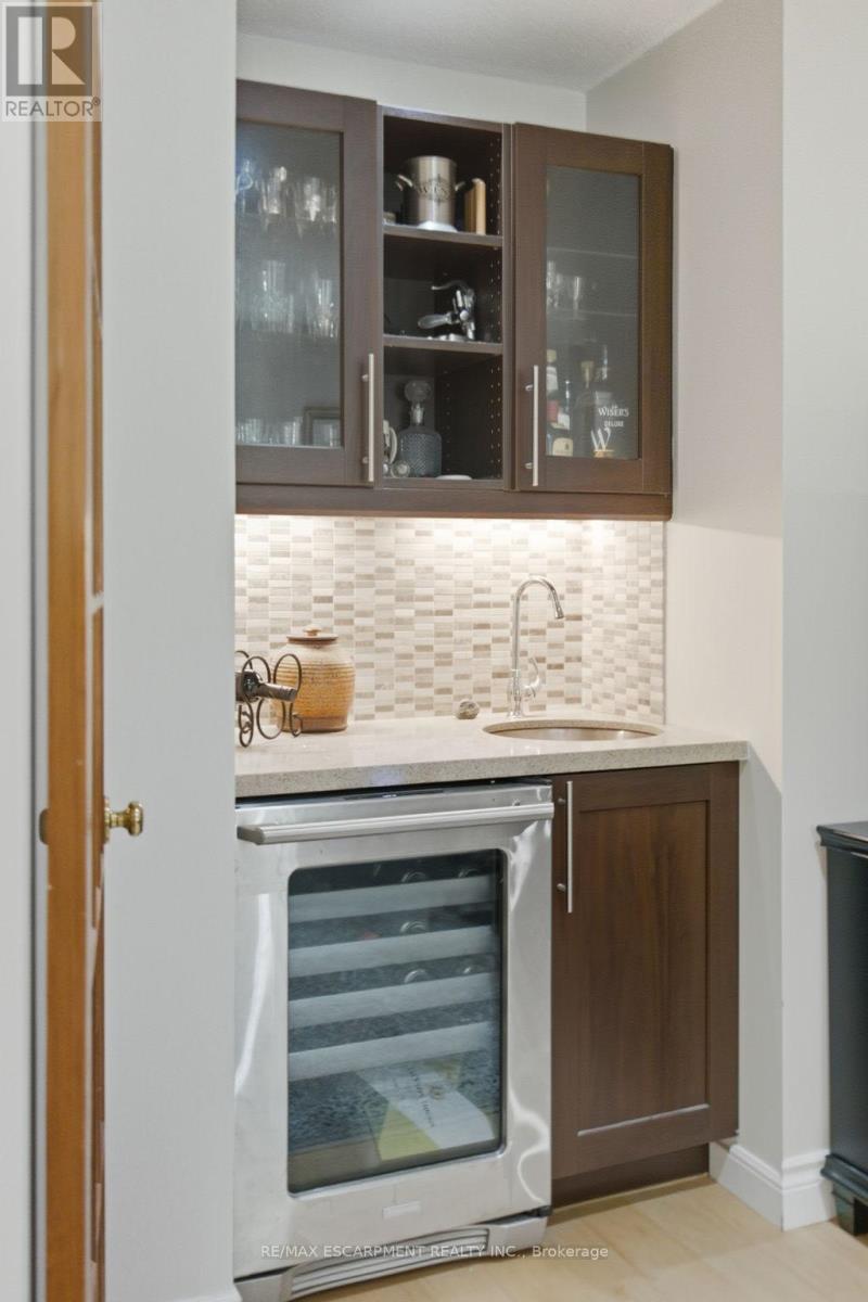 48 - 5255 Lakeshore Road, Burlington, Ontario  L7L 5X9 - Photo 21 - W12488638