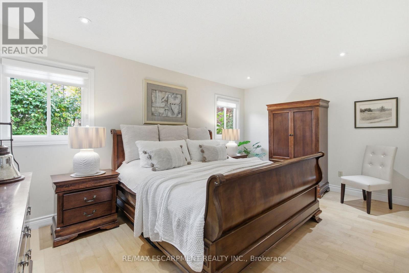 48 - 5255 Lakeshore Road, Burlington, Ontario  L7L 5X9 - Photo 22 - W12488638