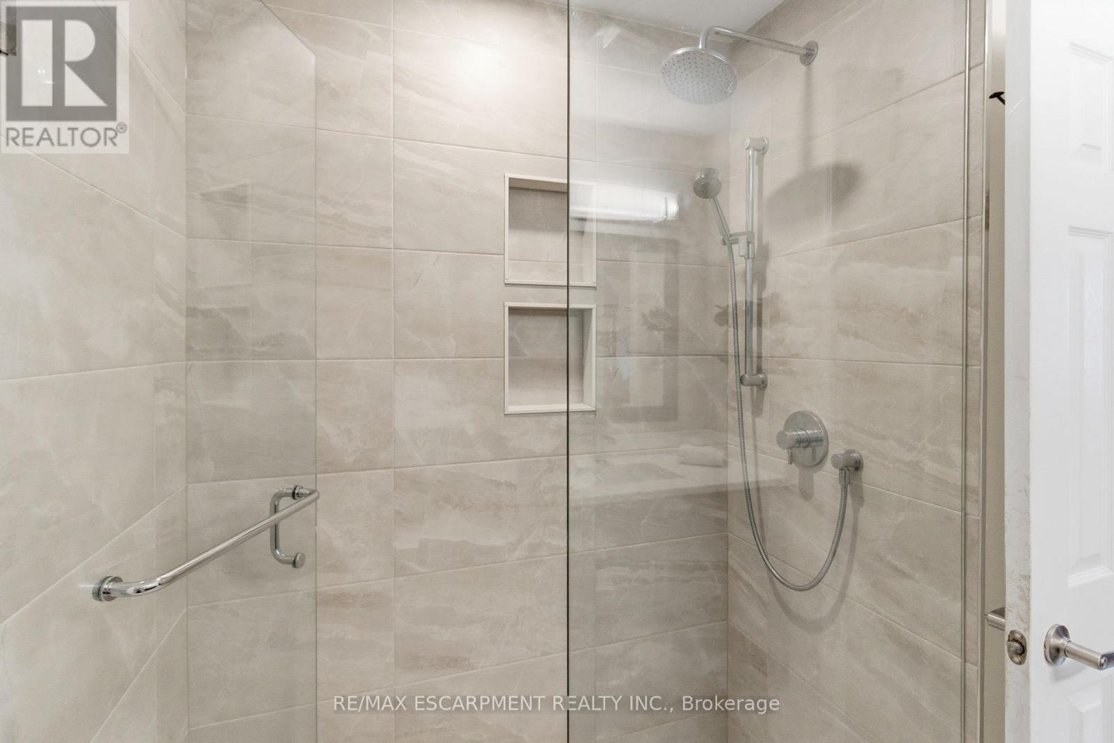 48 - 5255 Lakeshore Road, Burlington, Ontario  L7L 5X9 - Photo 27 - W12488638