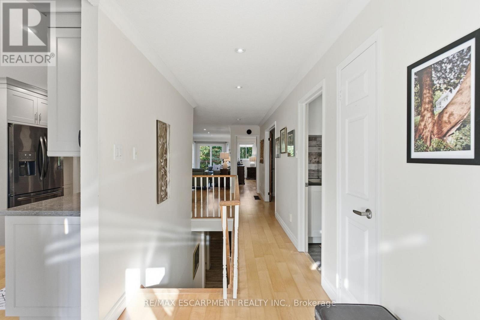 48 - 5255 Lakeshore Road, Burlington, Ontario  L7L 5X9 - Photo 5 - W12488638