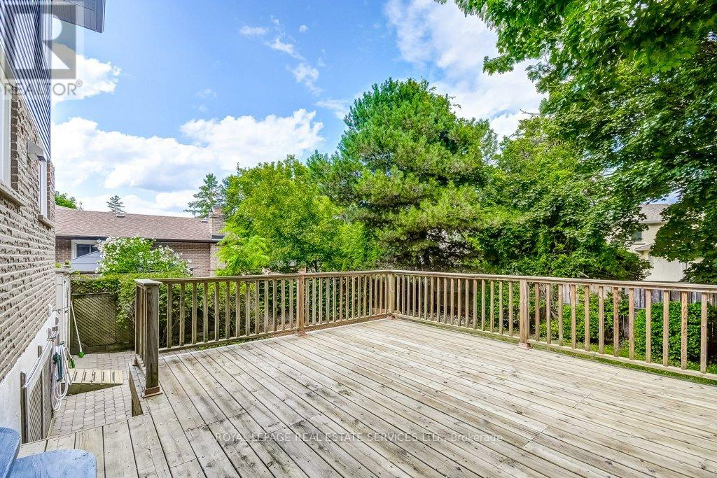 1217 Oxford Avenue, Oakville, Ontario  L6H 1S4 - Photo 35 - W12488644