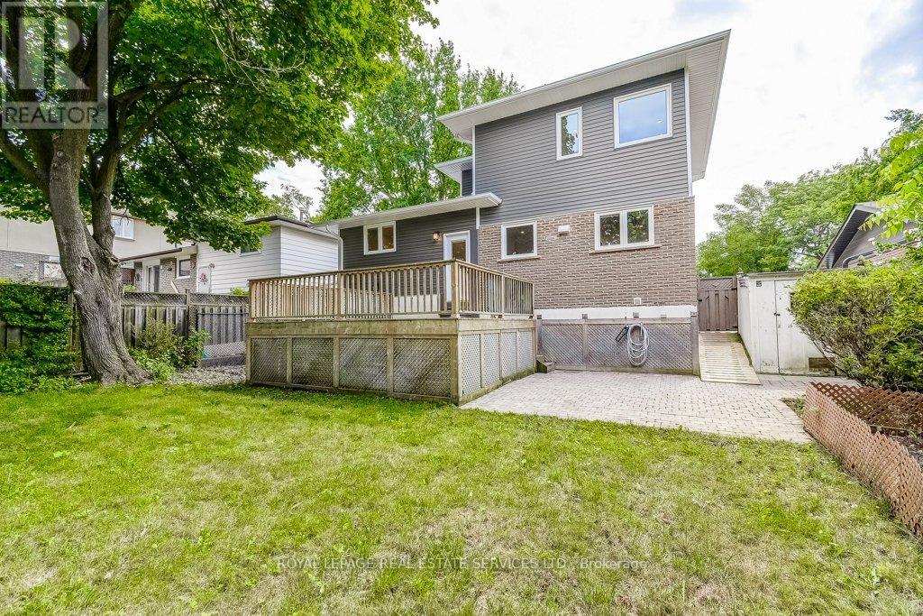 1217 Oxford Avenue, Oakville, Ontario  L6H 1S4 - Photo 38 - W12488644