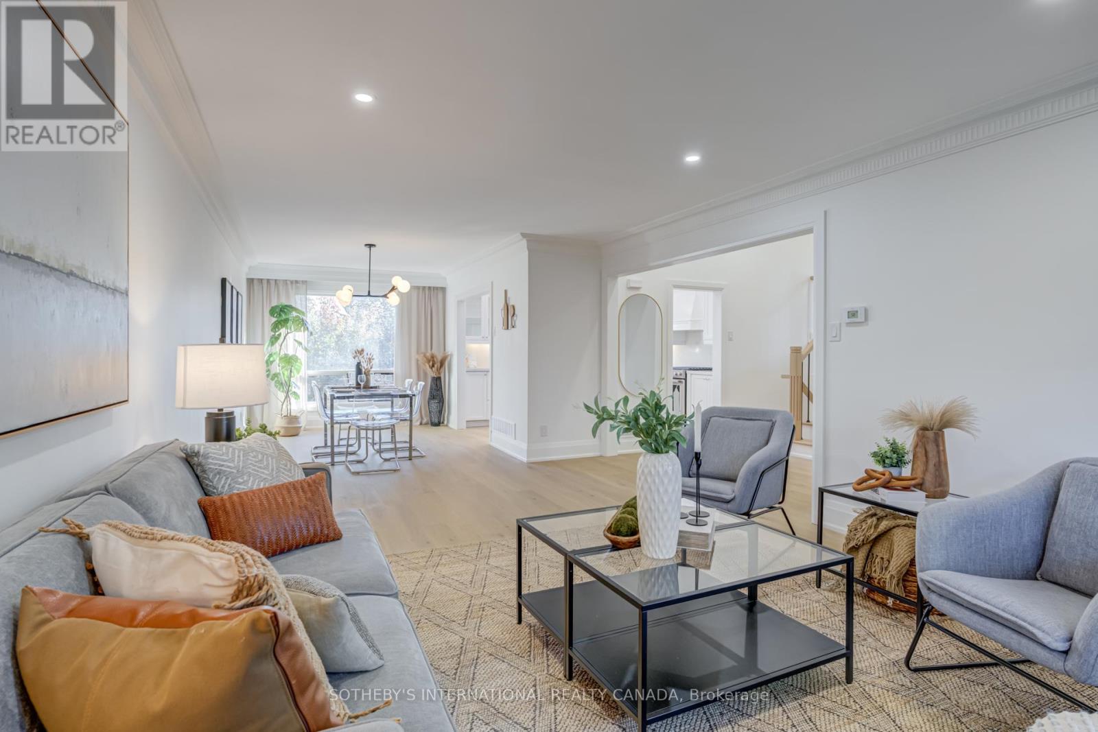 34 Euphrasia Drive, Toronto, Ontario  M6B 3V9 - Photo 14 - W12488660