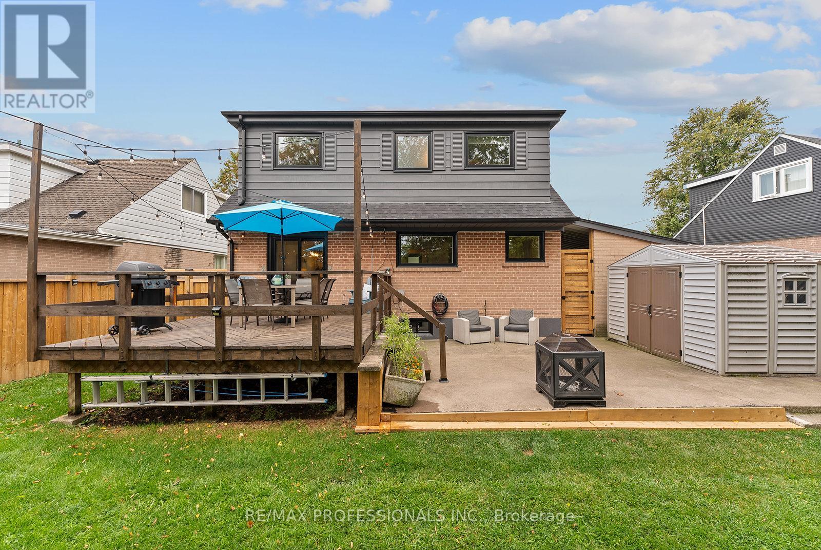 18 Lavington Drive, Toronto, Ontario  M9R 2G9 - Photo 41 - W12488680