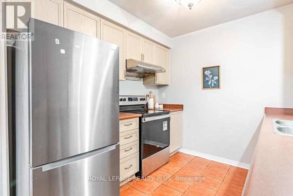 69 - 6830 Meadowvale Town Centre, Mississauga, Ontario  L5N 7T5 - Photo 6 - W12488688