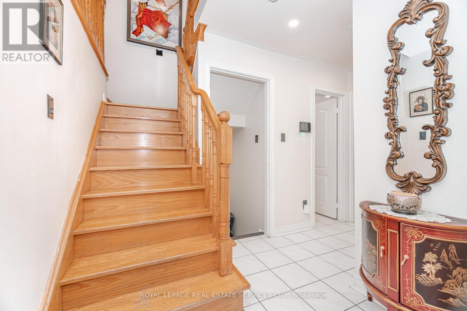 52 Wildberry Crescent, Brampton, Ontario  L6R 1J9 - Photo 16 - W12488734