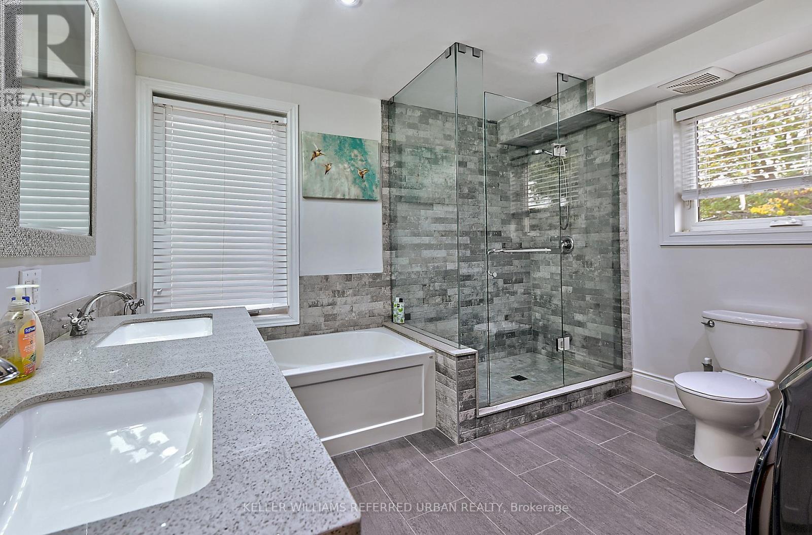 A - 48 Lansdowne Avenue, Toronto, Ontario  M6K 2V8 - Photo 16 - W12488740