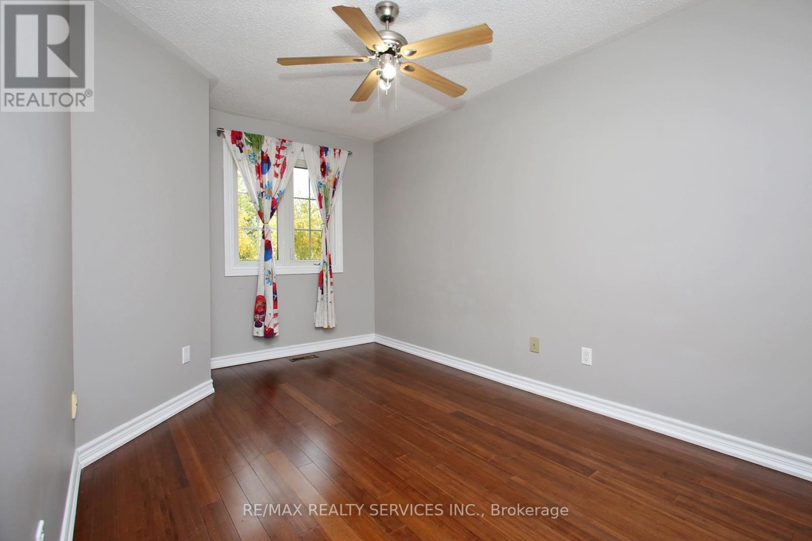 5606 Cosmic Crescent, Mississauga, Ontario  L4Z 3N7 - Photo 10 - W12488748