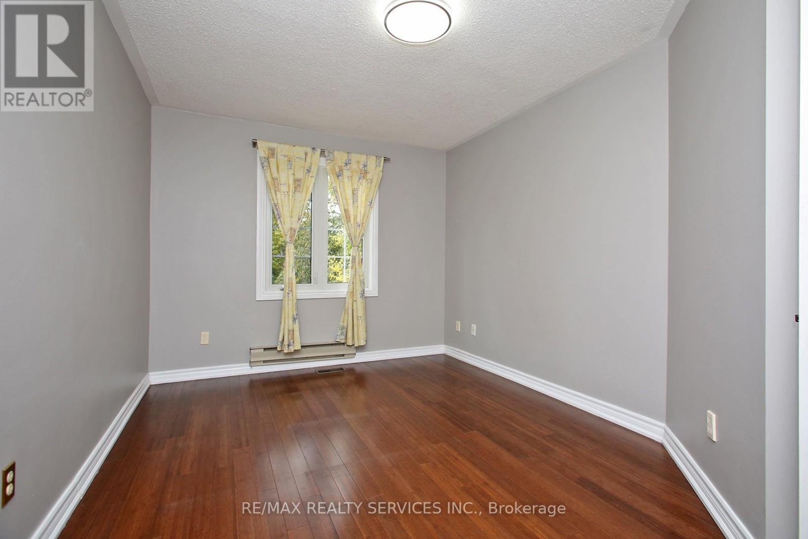 5606 Cosmic Crescent, Mississauga, Ontario  L4Z 3N7 - Photo 12 - W12488748