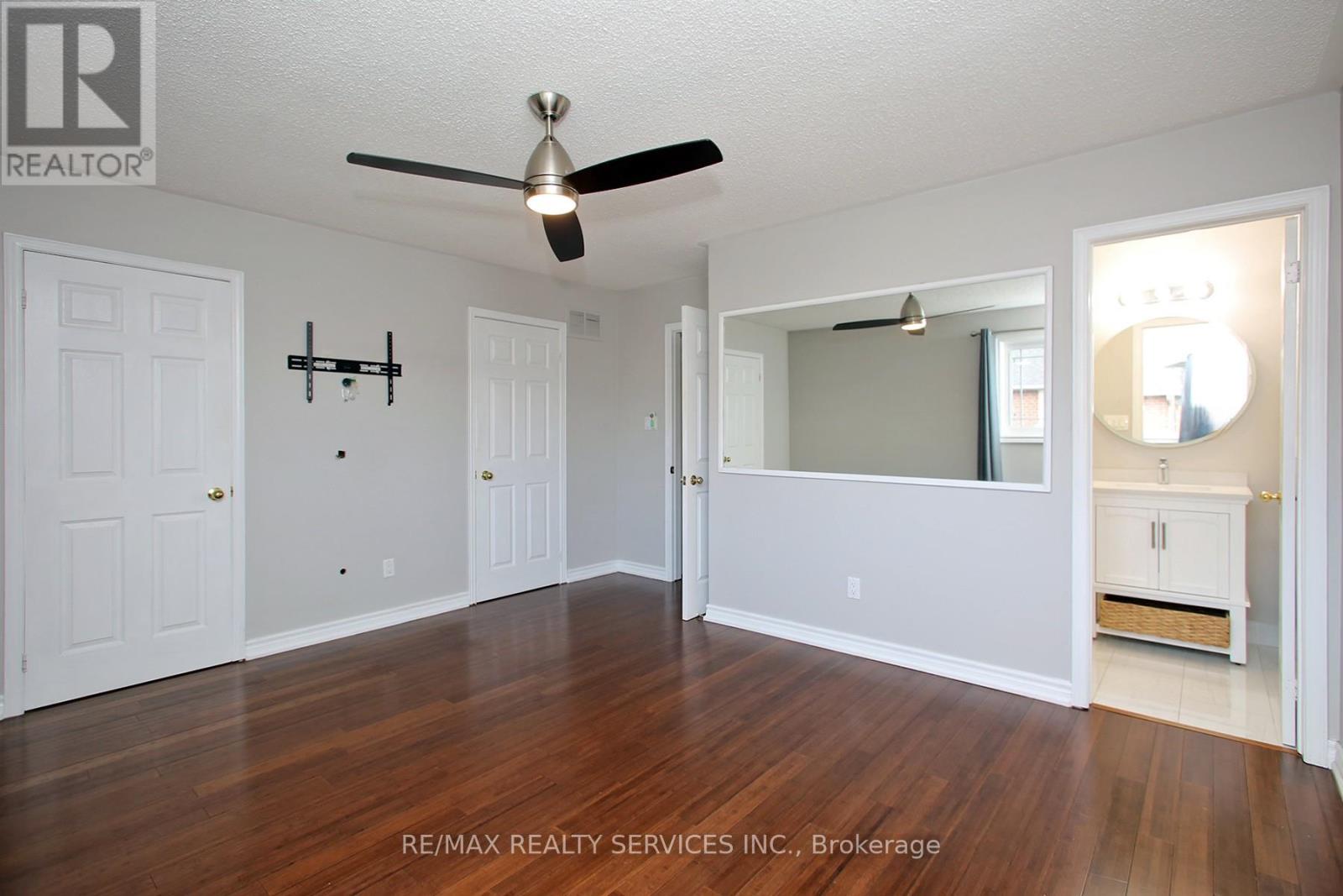 5606 Cosmic Crescent, Mississauga, Ontario  L4Z 3N7 - Photo 15 - W12488748