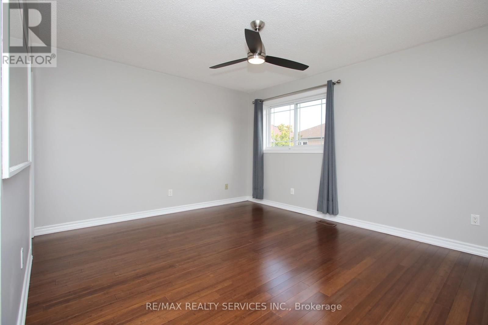 5606 Cosmic Crescent, Mississauga, Ontario  L4Z 3N7 - Photo 18 - W12488748