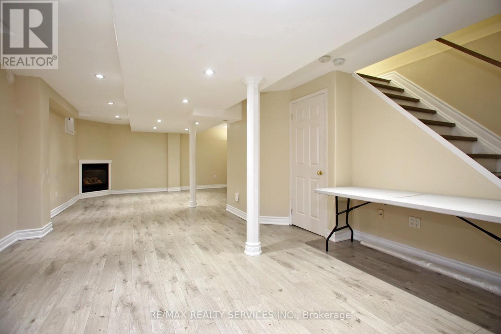 5606 Cosmic Crescent, Mississauga, Ontario  L4Z 3N7 - Photo 24 - W12488748