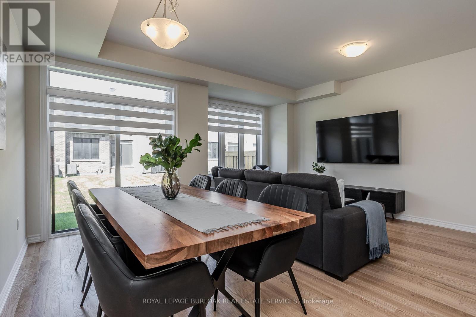 1407 Oakmont Common, Burlington, Ontario  L7P 0V8 - Photo 10 - W12488750