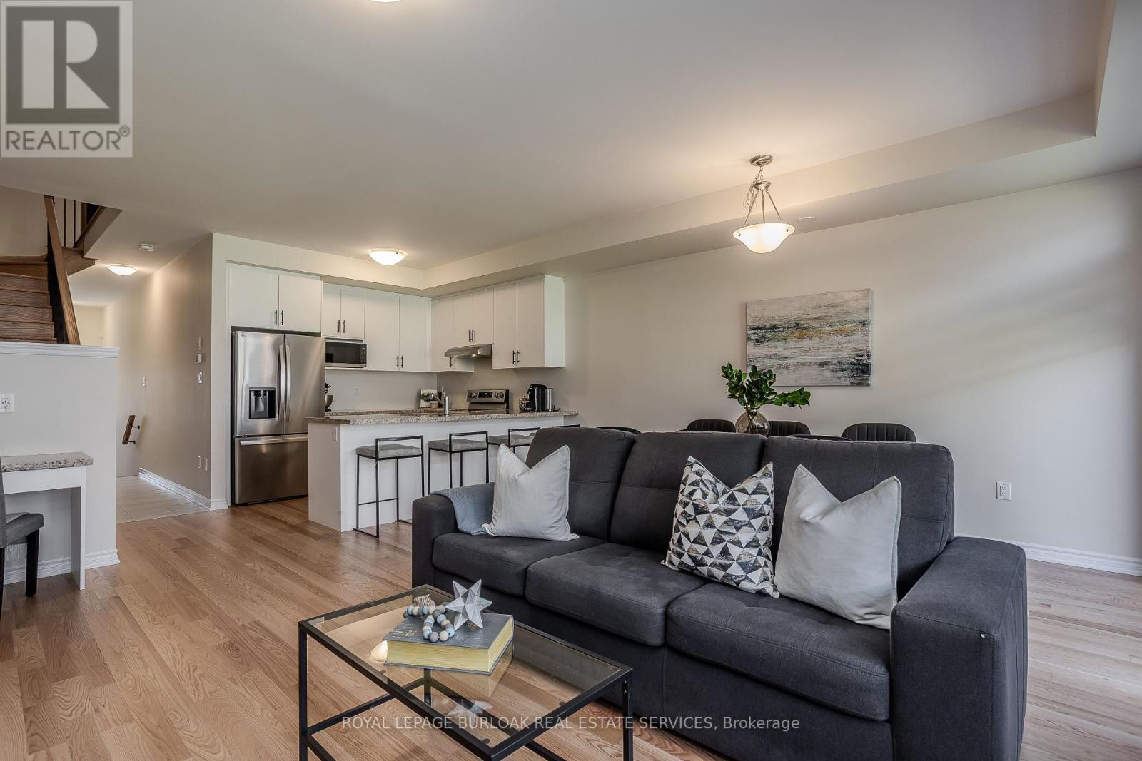 1407 Oakmont Common, Burlington, Ontario  L7P 0V8 - Photo 12 - W12488750