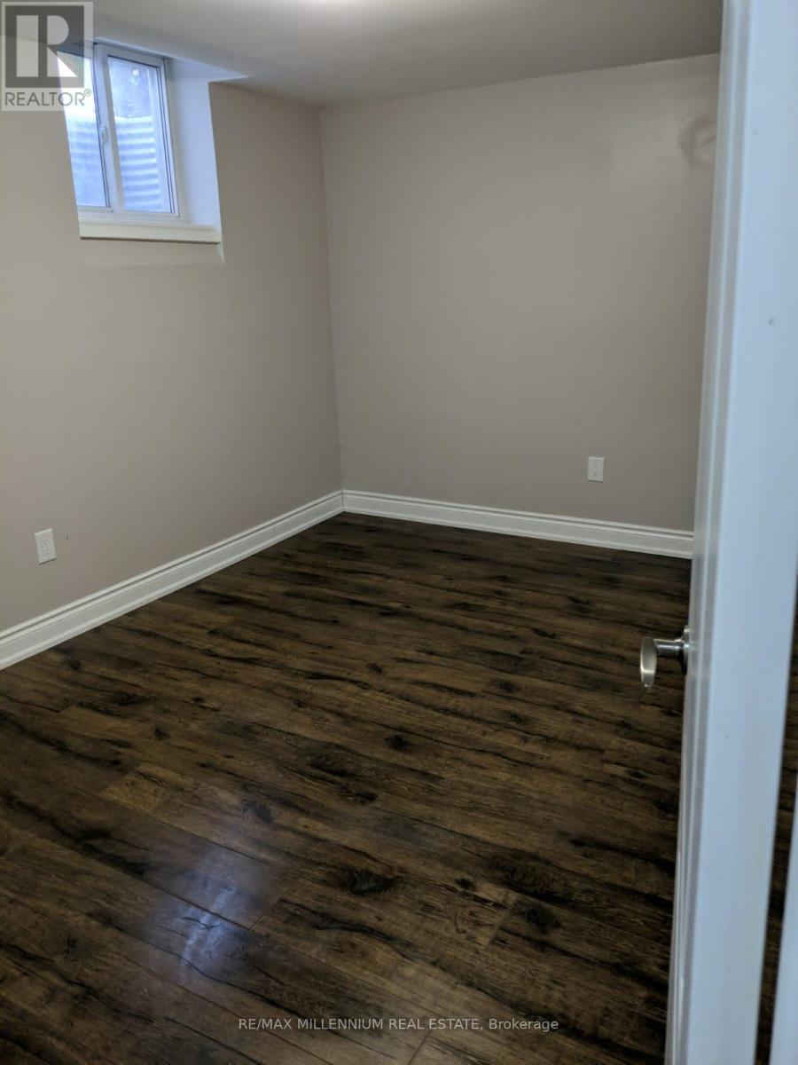 Bsmt - 18 Junewood Crescent, Brampton, Ontario  L6S 3T6 - Photo 11 - W12488752