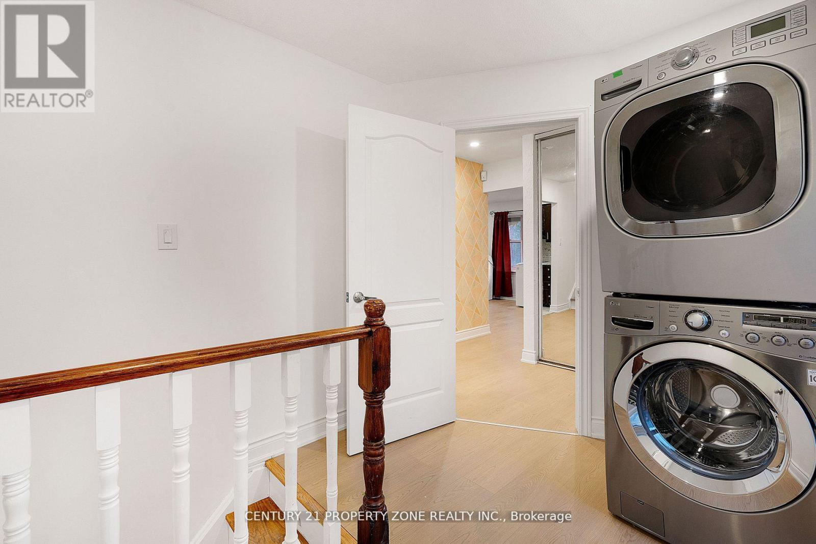 96 Centre Street N, Brampton, Ontario  L6V 2Z3 - Photo 12 - W12488756