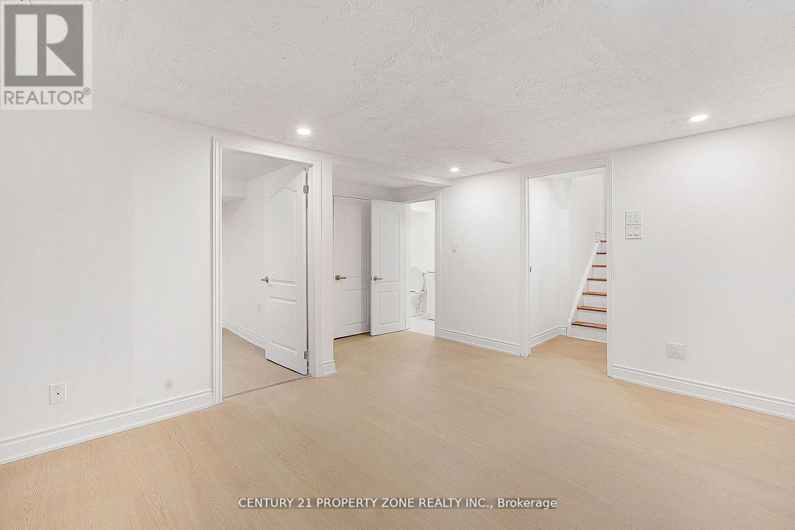 96 Centre Street N, Brampton, Ontario  L6V 2Z3 - Photo 16 - W12488756