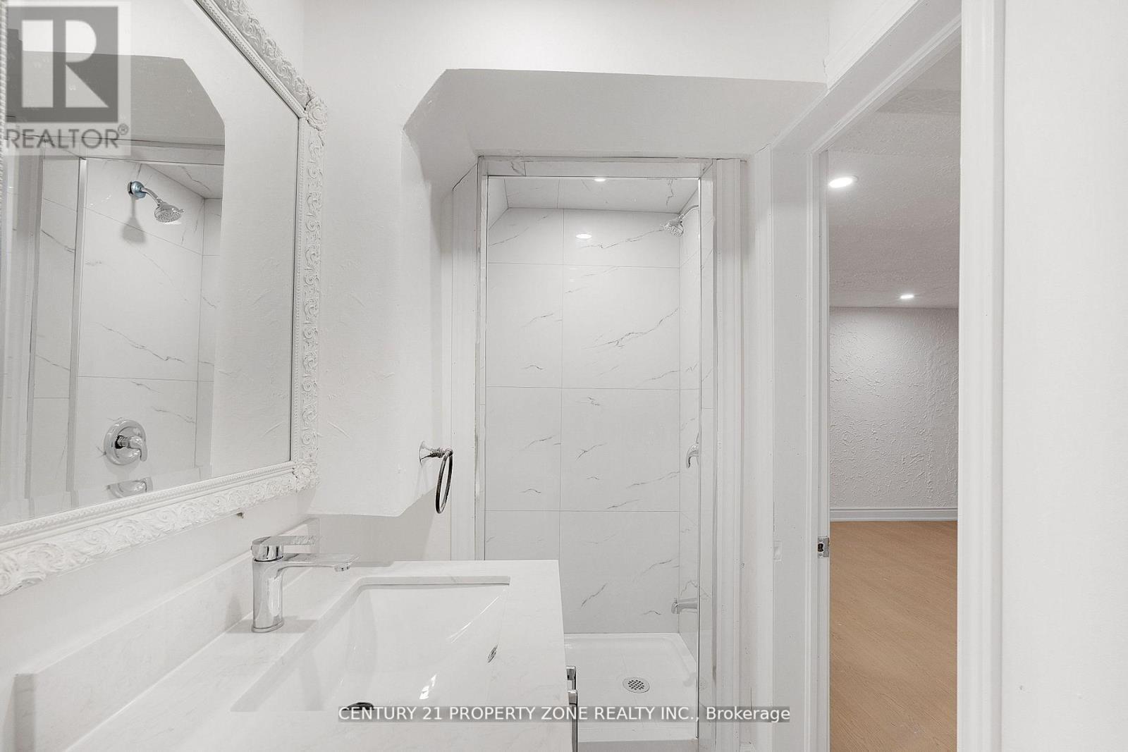 96 Centre Street N, Brampton, Ontario  L6V 2Z3 - Photo 19 - W12488756