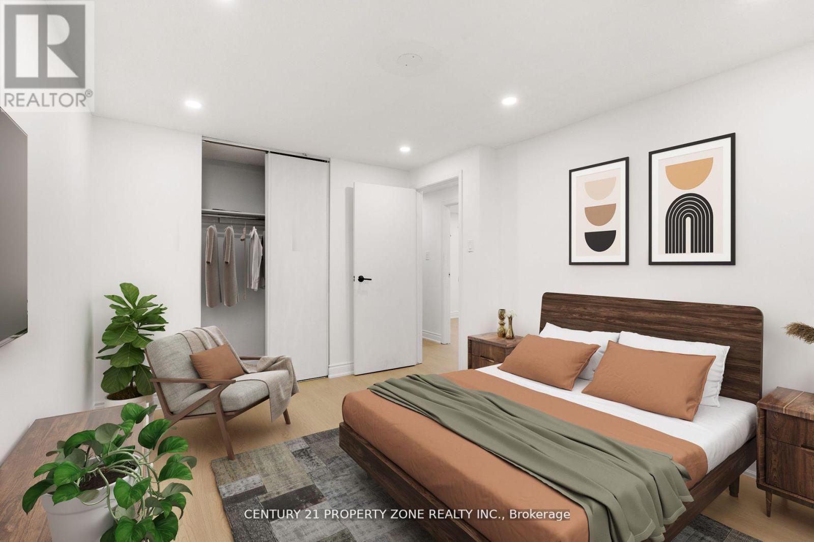 96 Centre Street N, Brampton, Ontario  L6V 2Z3 - Photo 5 - W12488756