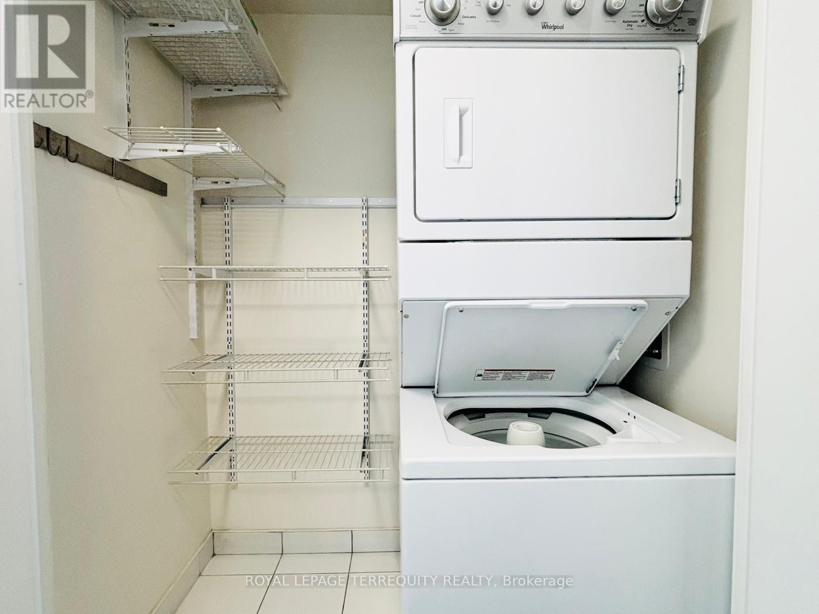 4302 - 4011 Brickstone Mews, Mississauga, Ontario  L5B 0J7 - Photo 7 - W12488776