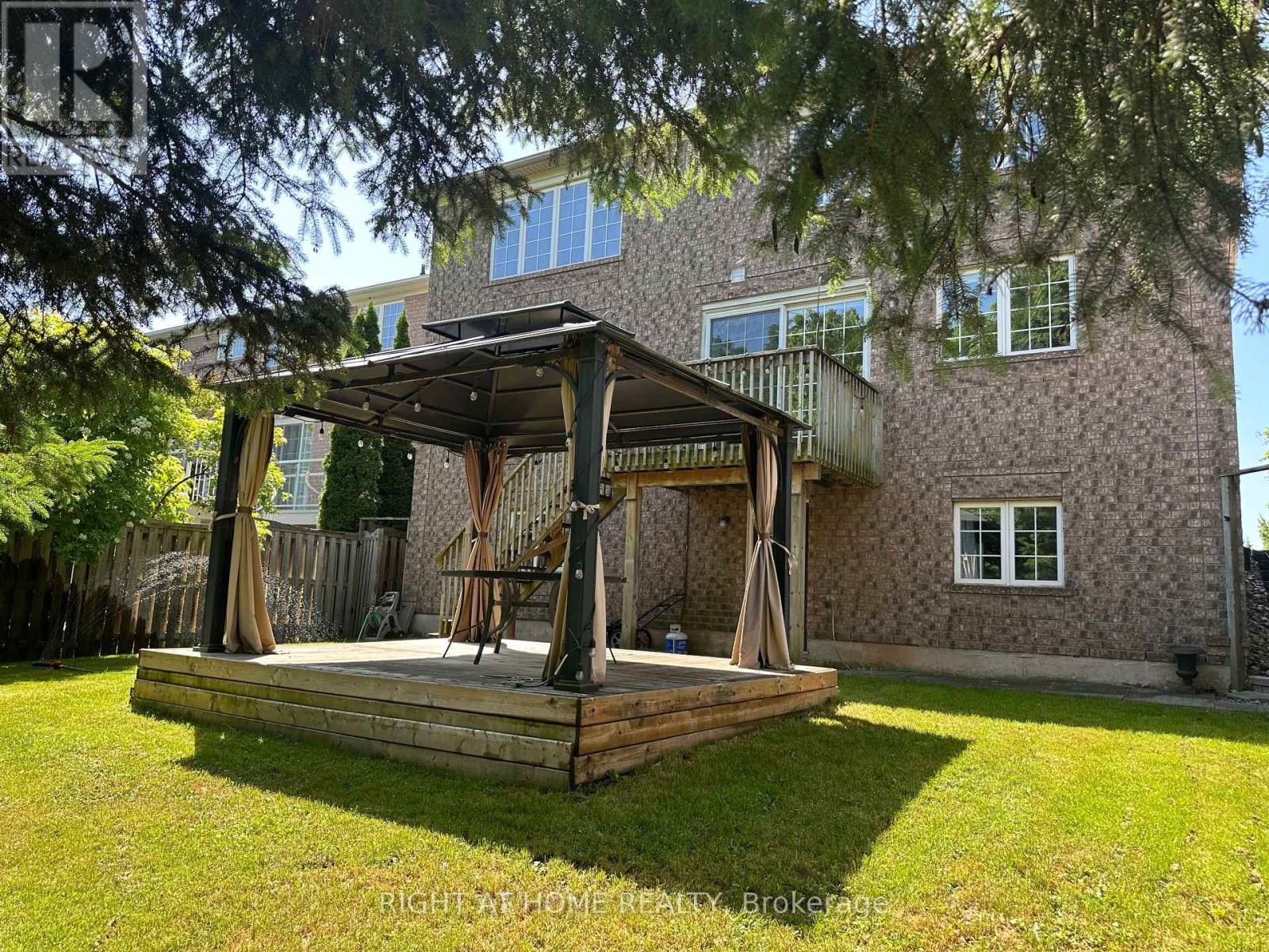 2499 Scotch Pine Drive, Oakville, Ontario  L6M 4C4 - Photo 34 - W12488788