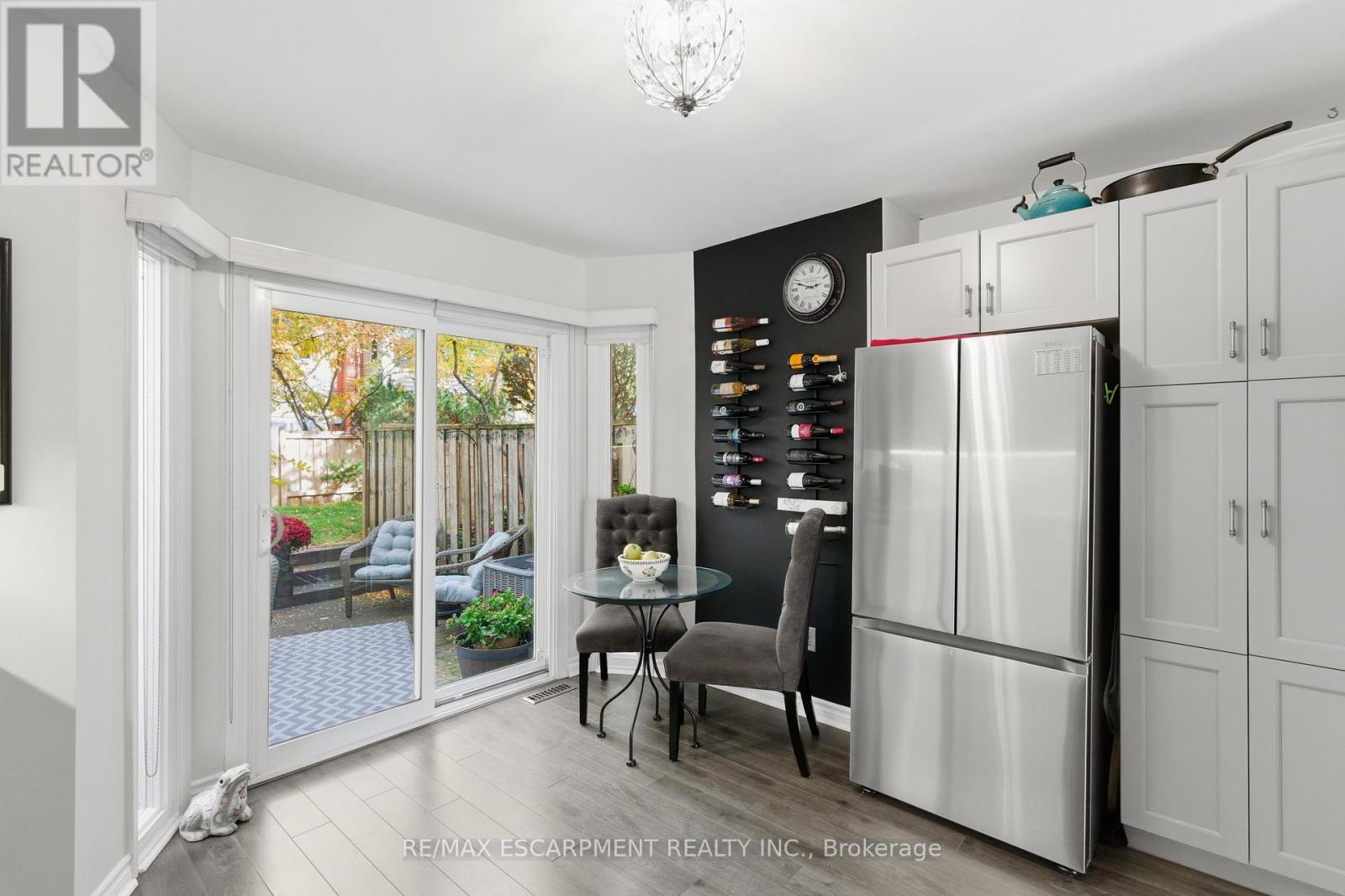 537 - 895 Maple Avenue, Burlington, Ontario  L7S 2H7 - Photo 10 - W12488800