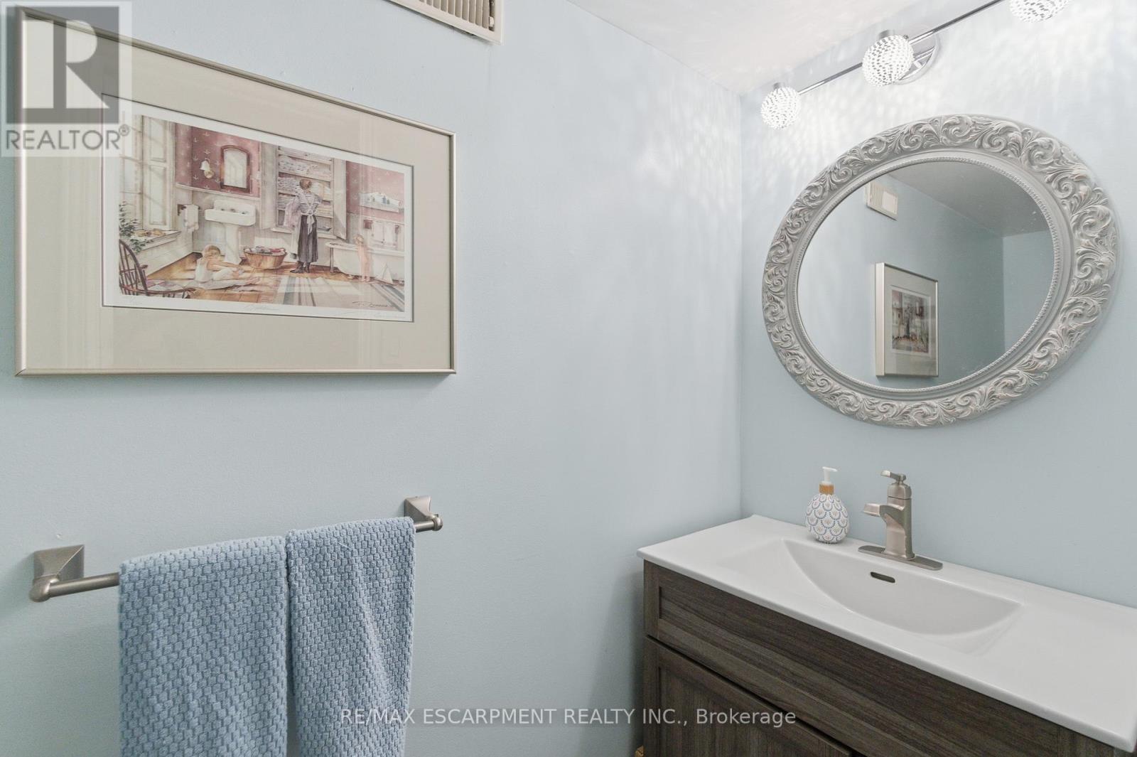 537 - 895 Maple Avenue, Burlington, Ontario  L7S 2H7 - Photo 15 - W12488800