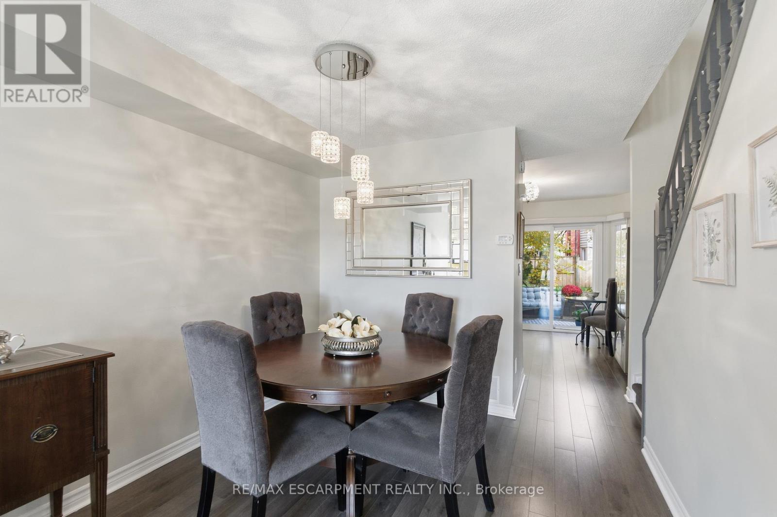 537 - 895 Maple Avenue, Burlington, Ontario  L7S 2H7 - Photo 6 - W12488800