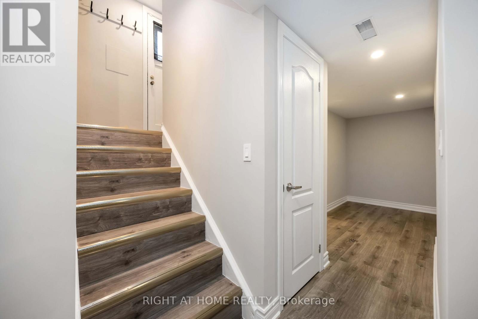 12 Rosalie Avenue N, Toronto, Ontario  M3L 1C5 - Photo 23 - W12488818