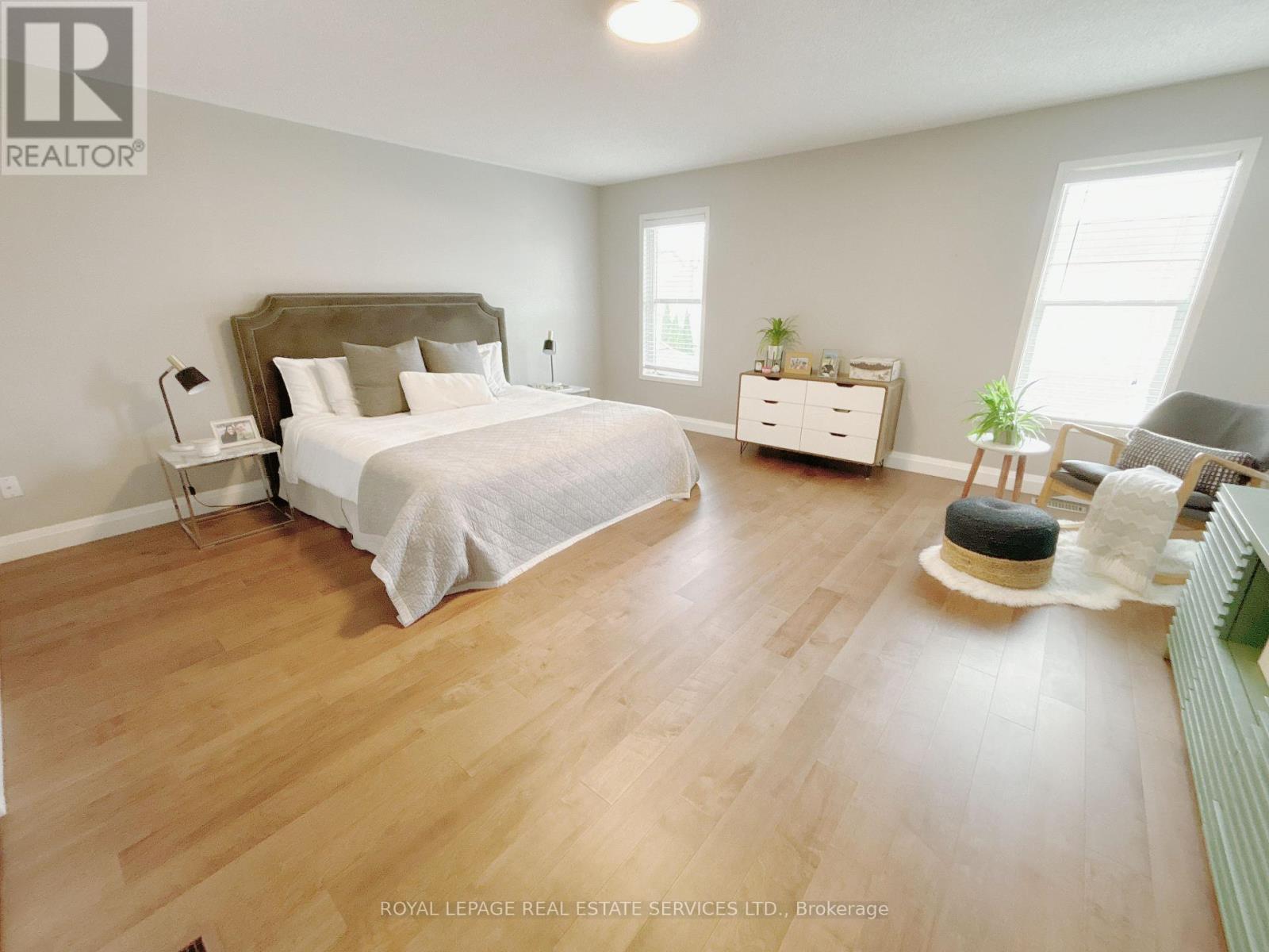 225 Gatwick Drive, Oakville, Ontario  L6H 6T6 - Photo 15 - W12488832