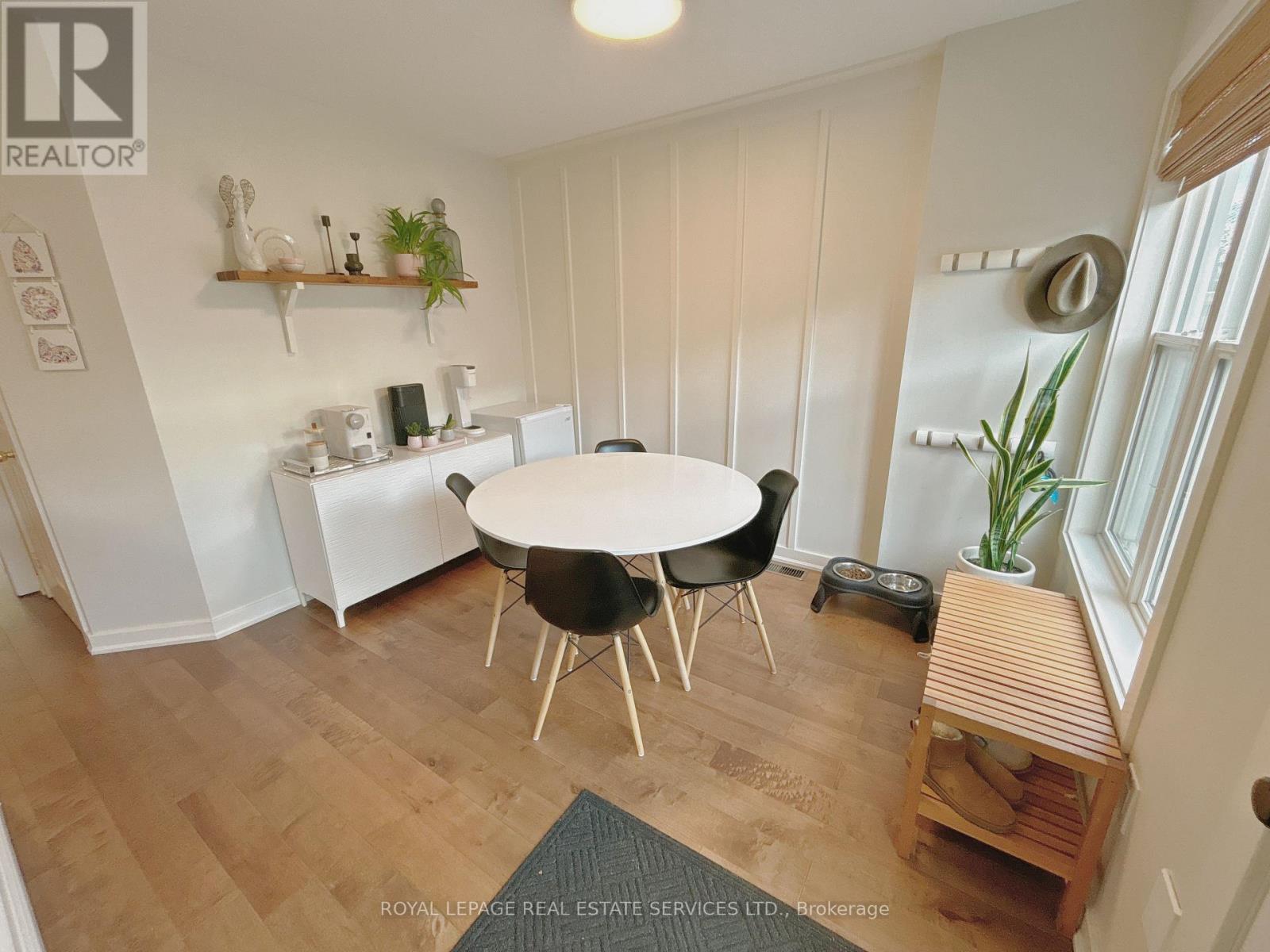 225 Gatwick Drive, Oakville, Ontario  L6H 6T6 - Photo 7 - W12488832