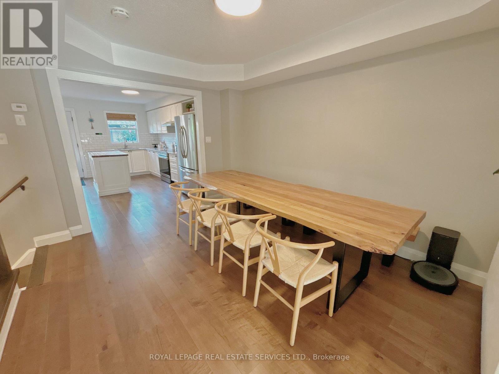 225 Gatwick Drive, Oakville, Ontario  L6H 6T6 - Photo 8 - W12488832