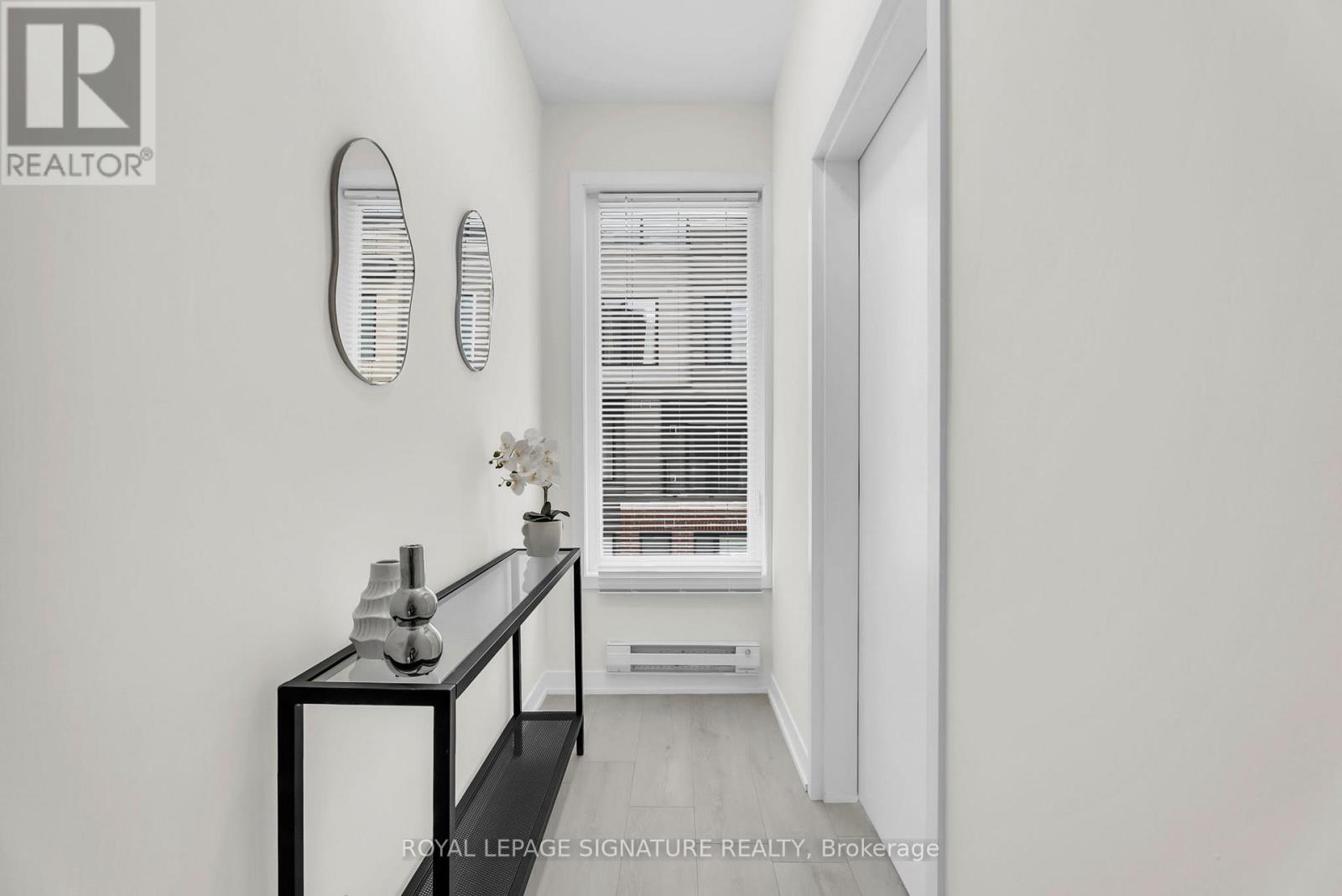 36 - 3409 Ridgeway Drive, Mississauga, Ontario  L5L 0B9 - Photo 3 - W12488846