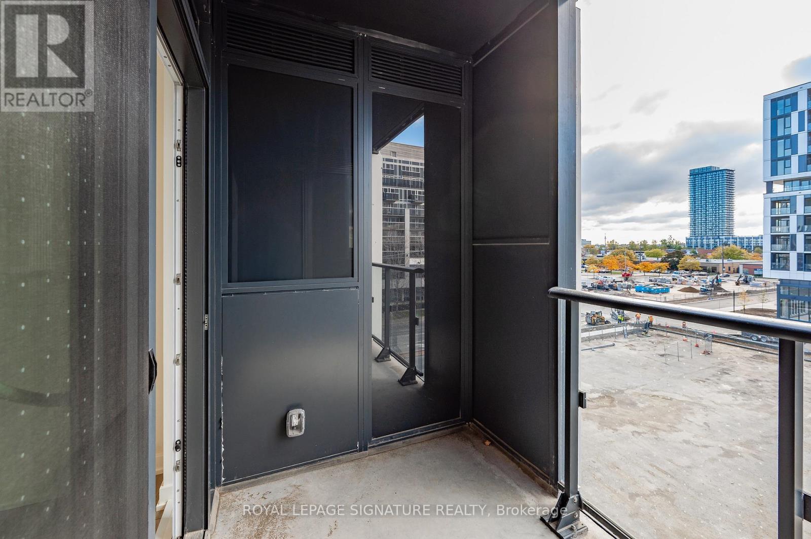 331 - 1007 The Queensway, Toronto, Ontario  M8Z 6C7 - Photo 8 - W12488860