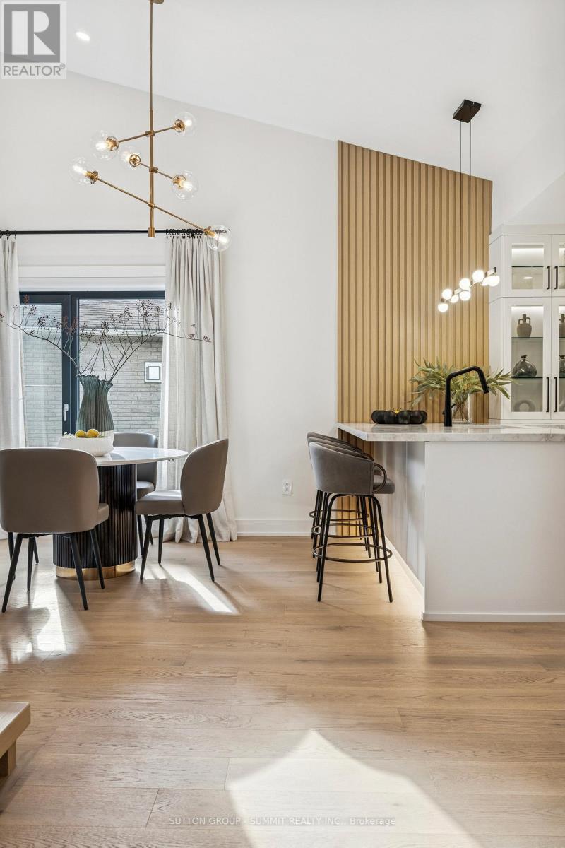 1688 Missenden Crescent, Mississauga, Ontario  L5J 2T4 - Photo 14 - W12488872