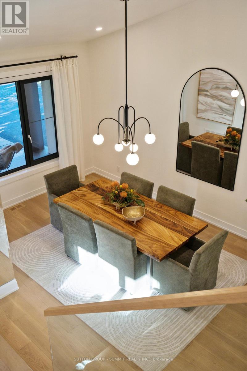 1688 Missenden Crescent, Mississauga, Ontario  L5J 2T4 - Photo 18 - W12488872