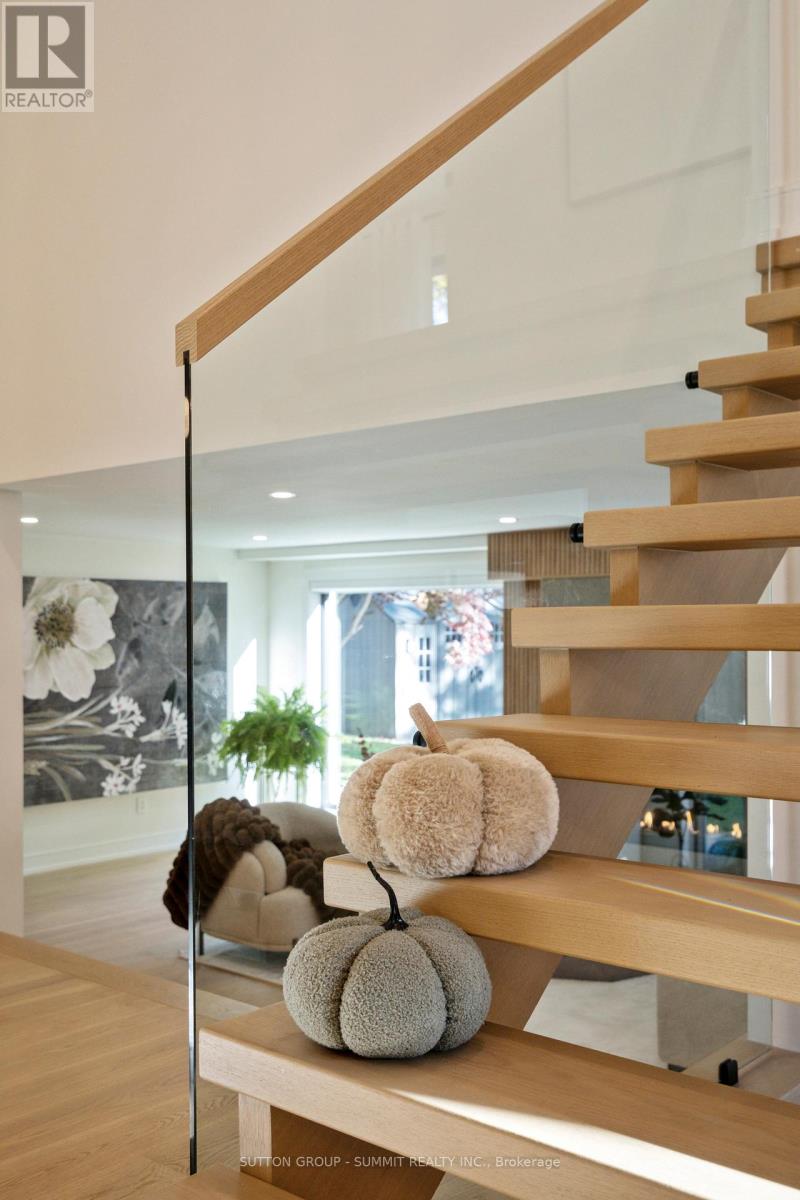 1688 Missenden Crescent, Mississauga, Ontario  L5J 2T4 - Photo 26 - W12488872