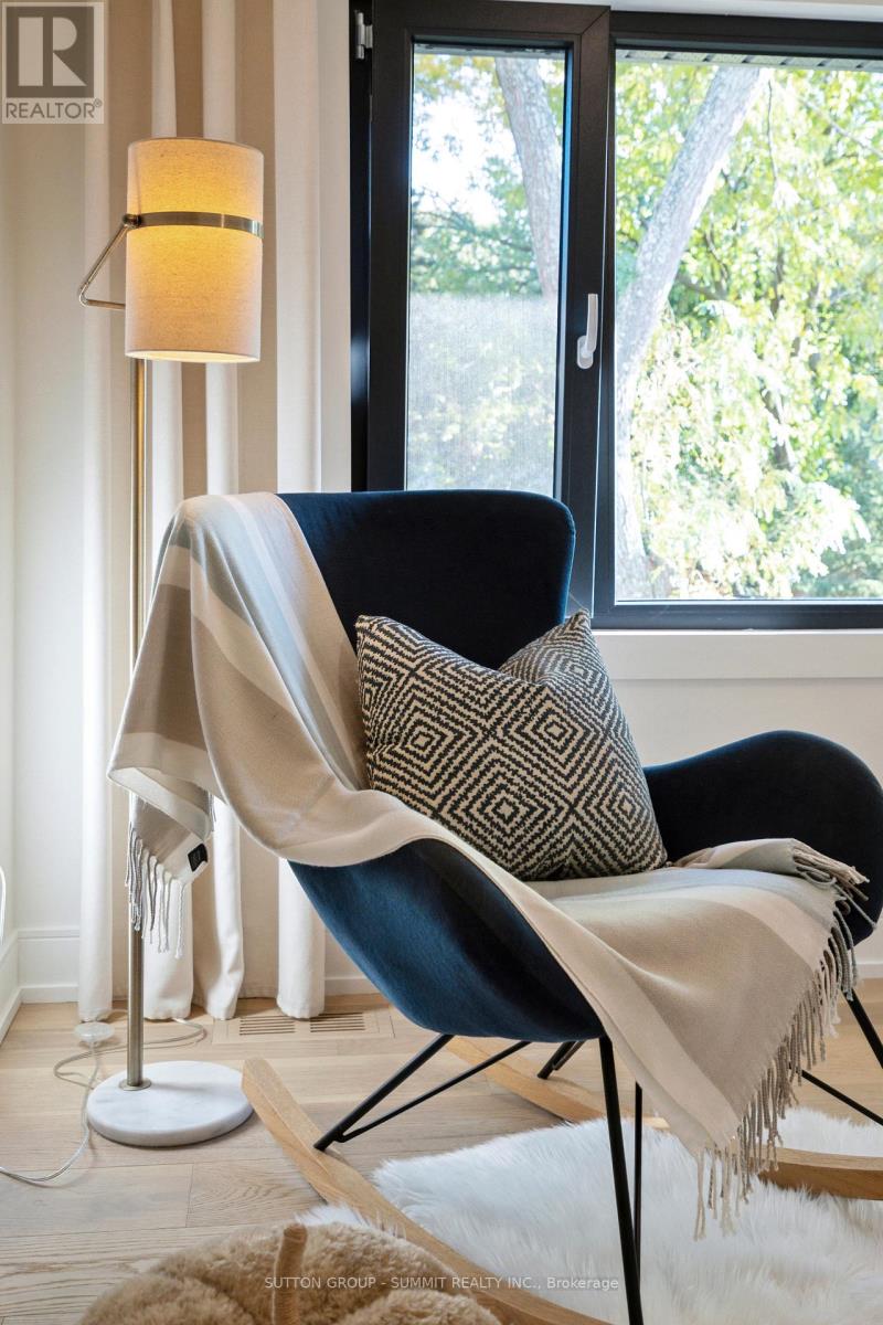 1688 Missenden Crescent, Mississauga, Ontario  L5J 2T4 - Photo 36 - W12488872