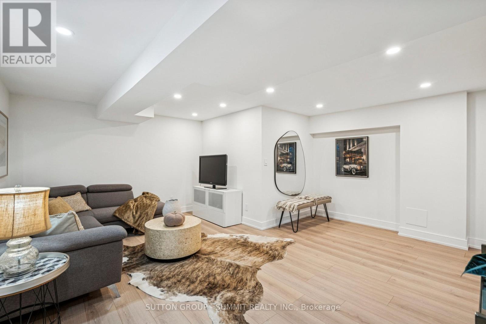 1688 Missenden Crescent, Mississauga, Ontario  L5J 2T4 - Photo 45 - W12488872