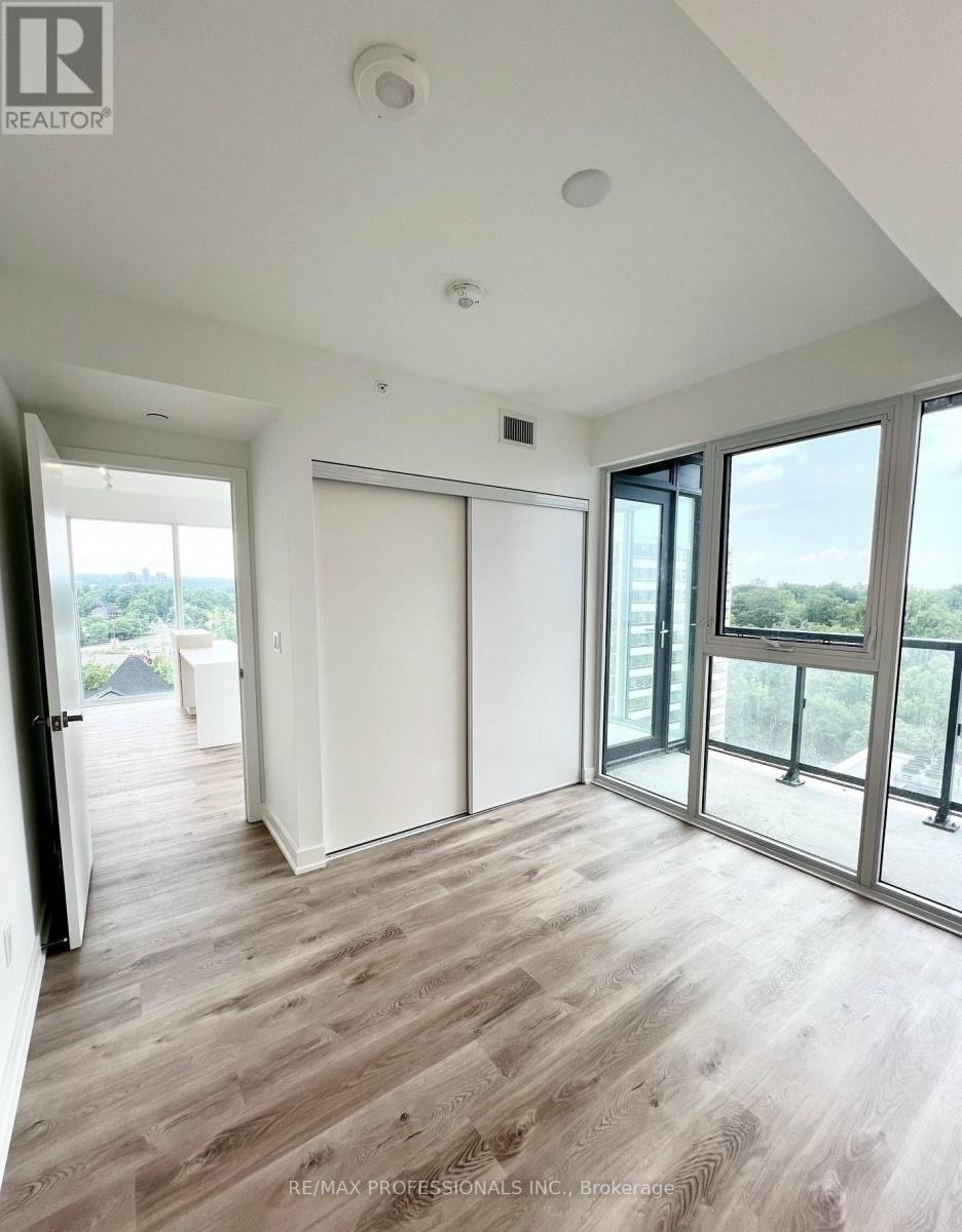 802 - 370 Martha Street, Burlington, Ontario  L7R 0G9 - Photo 20 - W12488874